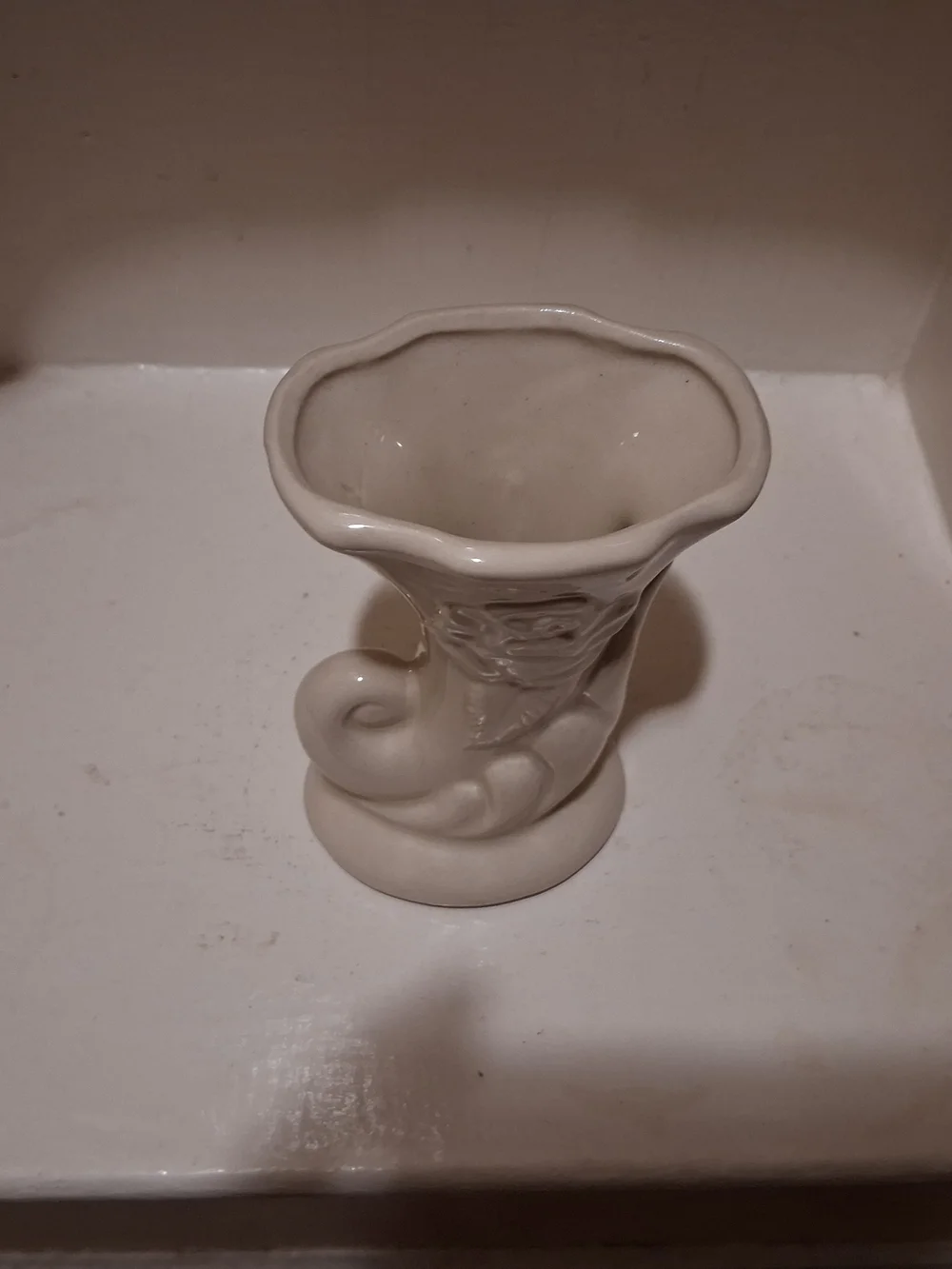 Vintage USA Pottery Cornucopia Bud Vase